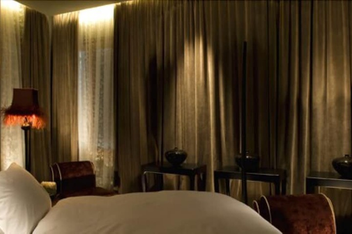 Room 17 of 53