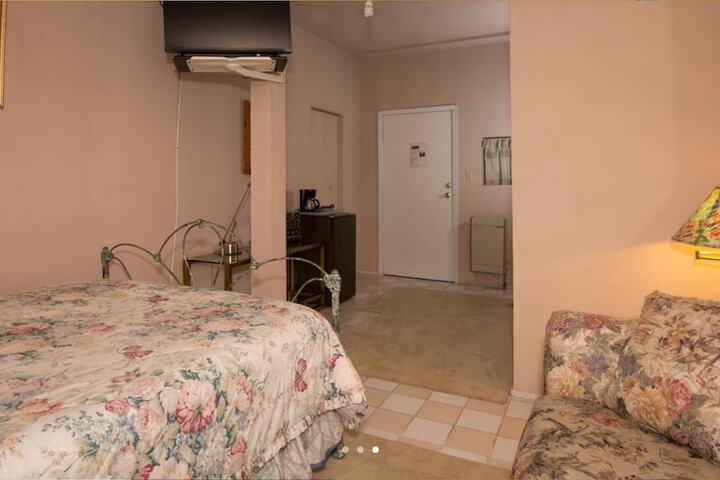 Room 11 of 60