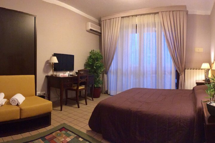Room 11 of 65