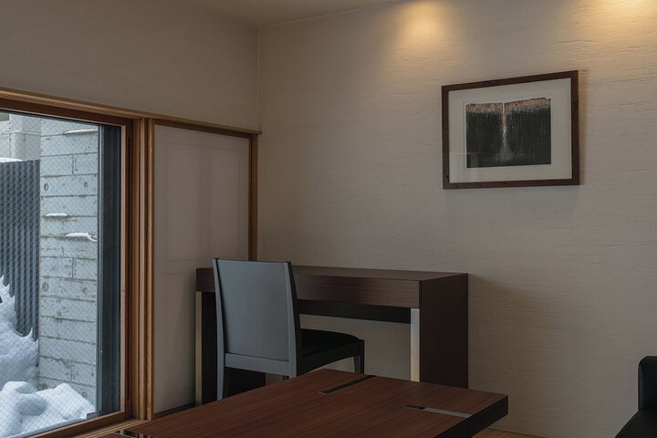 Room 8 of 66