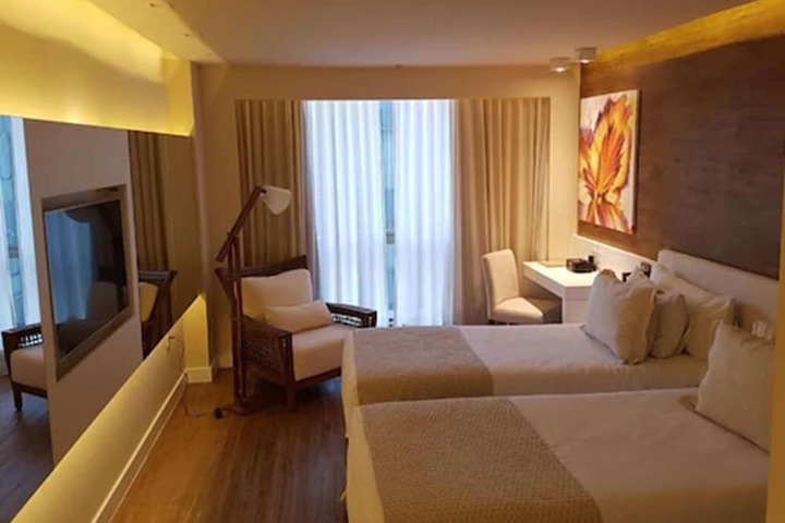 Room 37 of 90