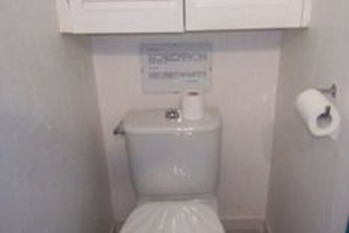 Room 2 of 19