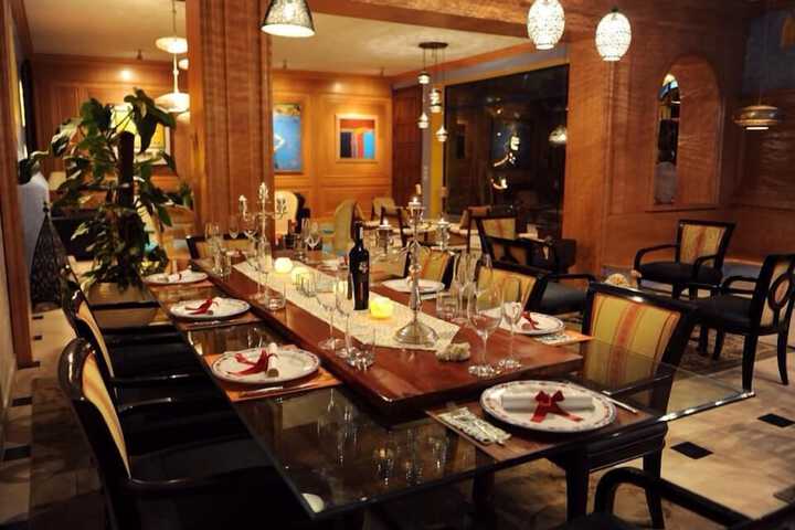 Dining 45 of 72