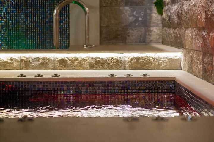 Spa 27 of 56