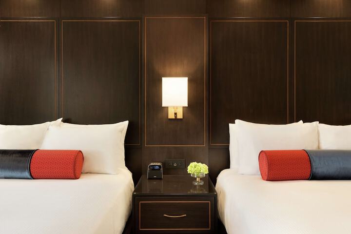 1 Queen Bed Main Building (29 of 29)