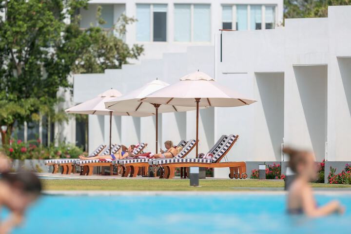 Hotel Pool