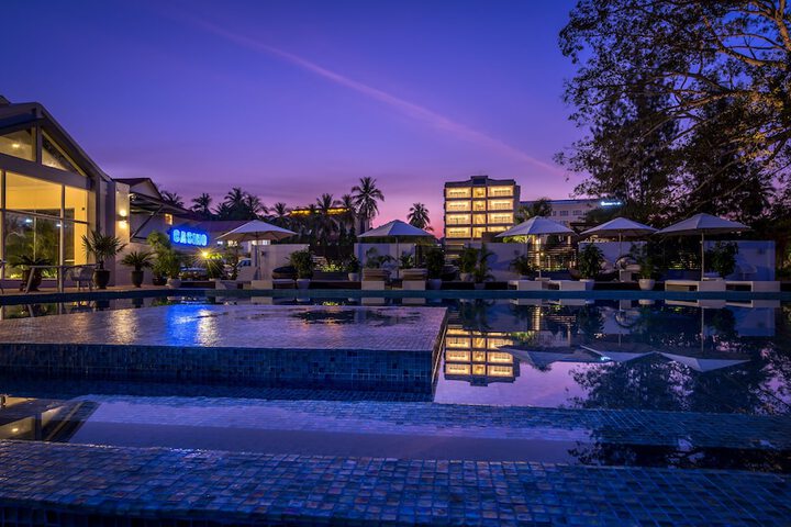 Pool 66 of 133