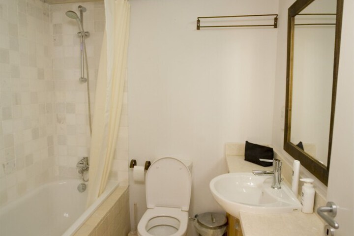 Vanity Photo