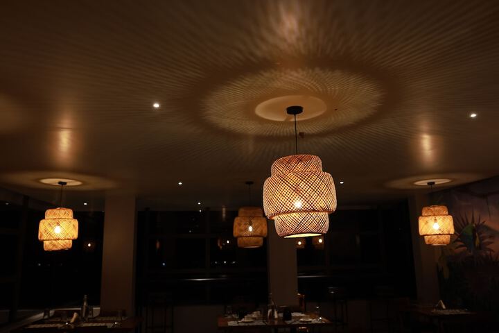 Dining 41 of 64