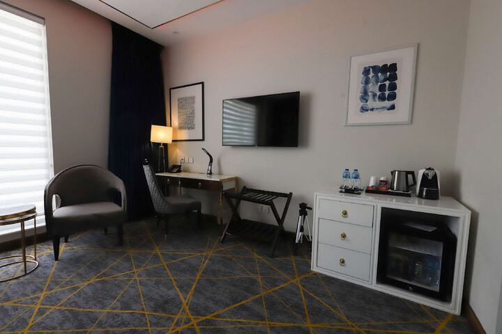 Room 15 of 69