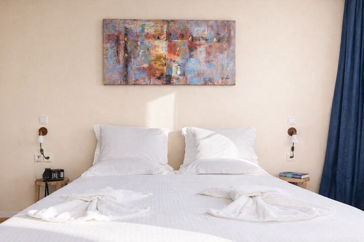 Room 12 of 38