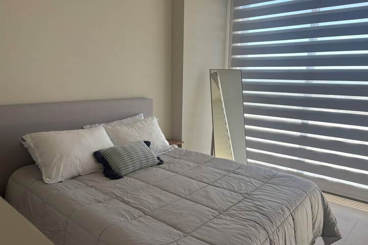 Room 5 of 66