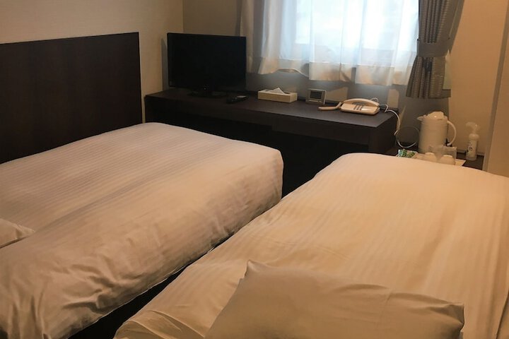 Room 21 of 123