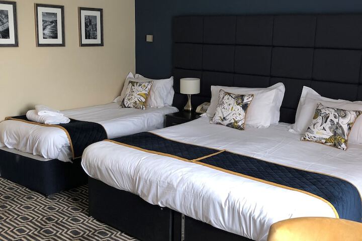 Room 12 of 123