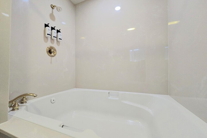 Luxury Double Room (9 of 15)