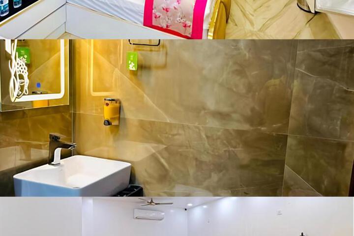 Hotel Samrat Residency Luxury at Nizamuddin Railway Station