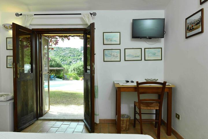 Room 14 of 61