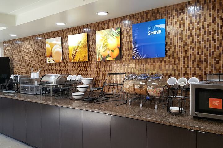 Breakfast buffet