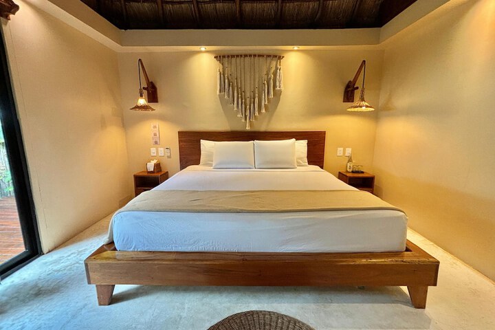 Room 43 of 92
