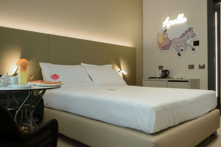 Room 13 of 41