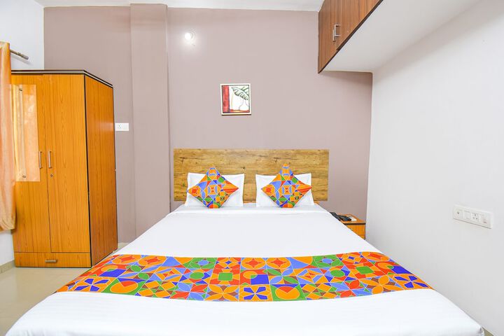 Room 10 of 22