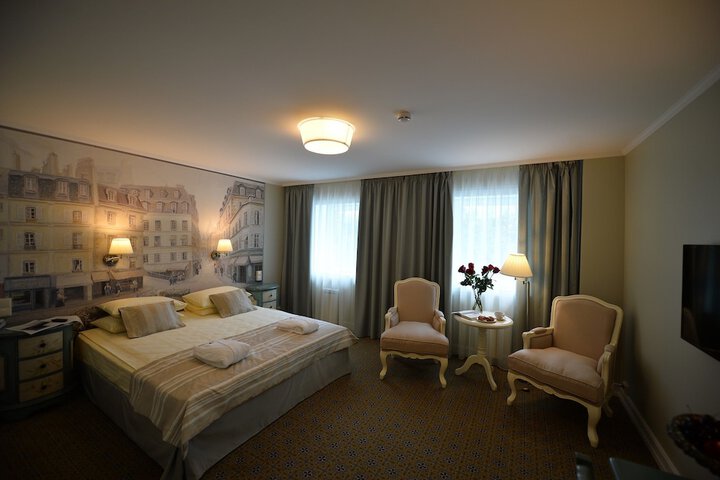 Room 10 of 78
