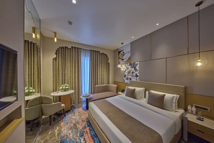 Room 38 of 126