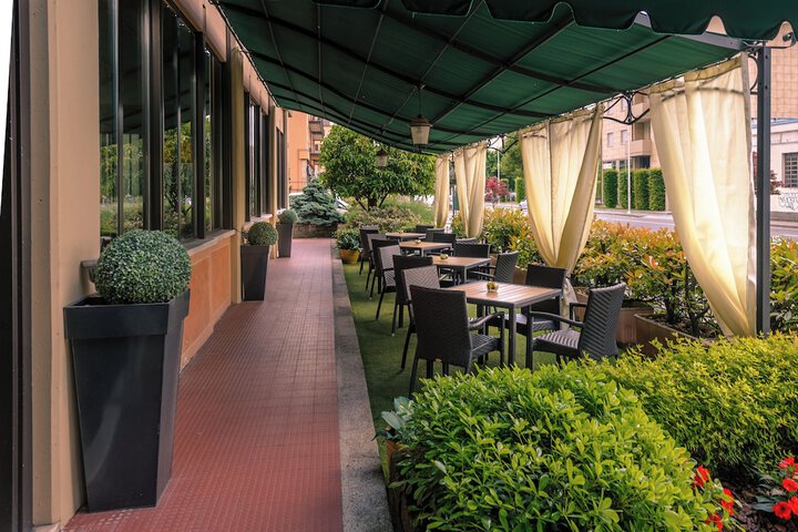 Terrace/Patio 53 of 54