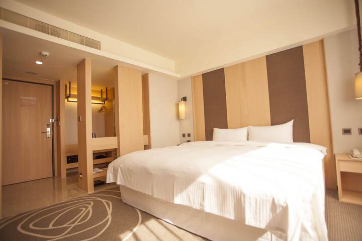 Room 12 of 41
