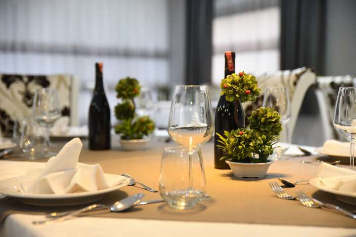 Dining 105 of 121