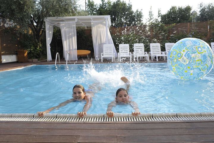 Pool 36 of 39