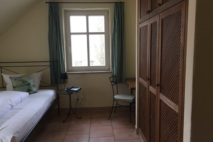 Room 19 of 43