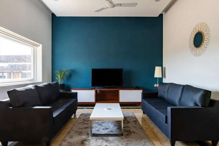 Room 4 of 15