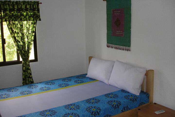 Room 6 of 52
