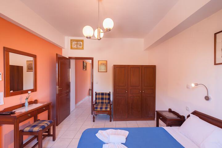Room 20 of 81