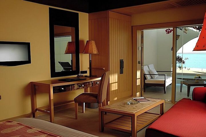 Room 11 of 64