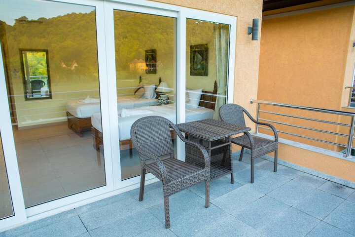 Terrace/Patio 22 of 38