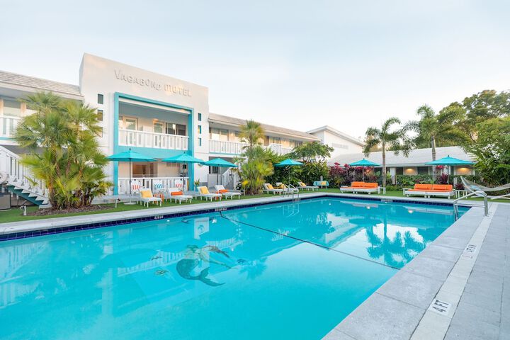 Pool 59 of 76