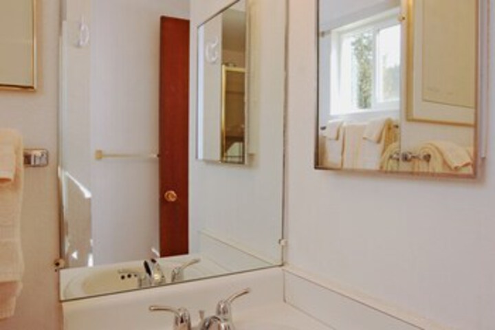 Room 3 of 24