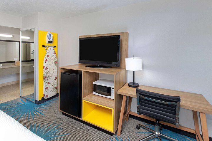 Room 19 of 47