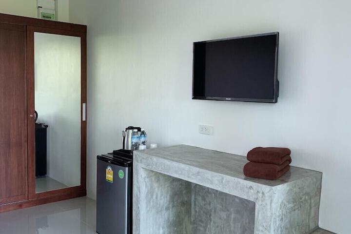 Room 8 of 21
