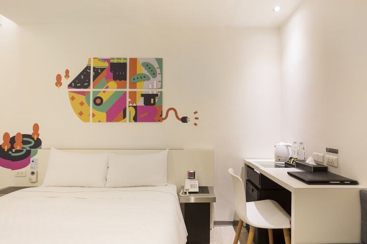 Room 12 of 51