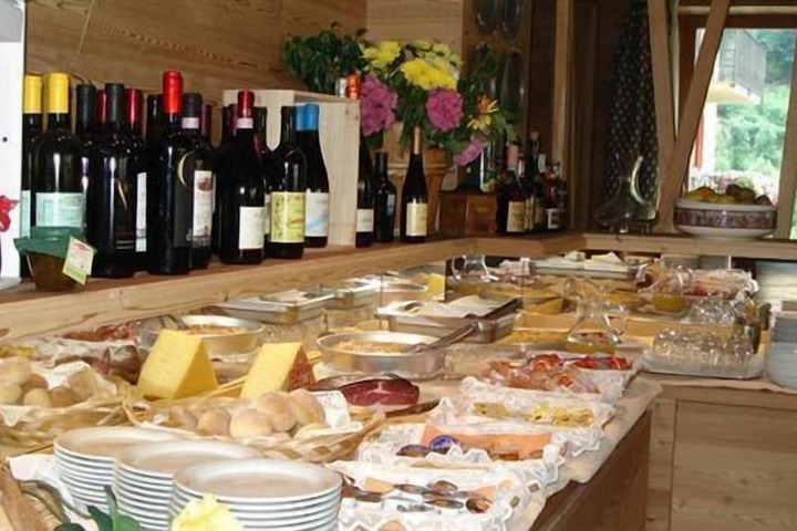 Breakfast/Coffee Service 15 of 42