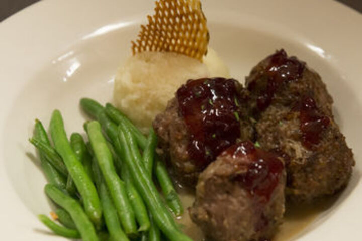 Dining 14 of 117