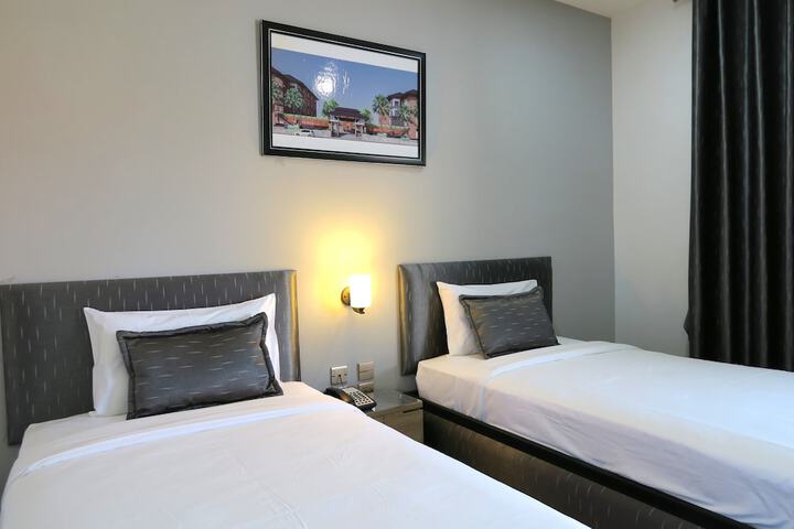 Room 14 of 74
