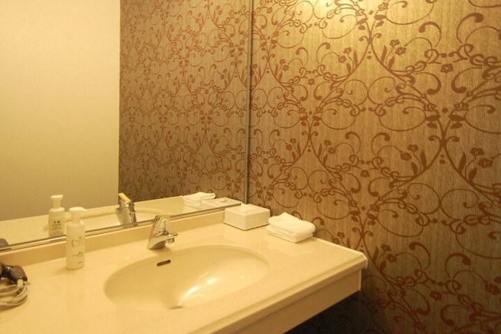 Room 29 of 51