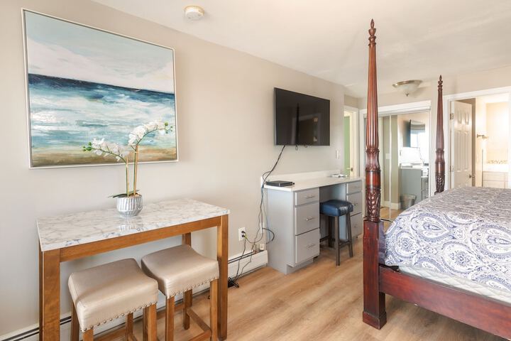 Room 45 of 108
