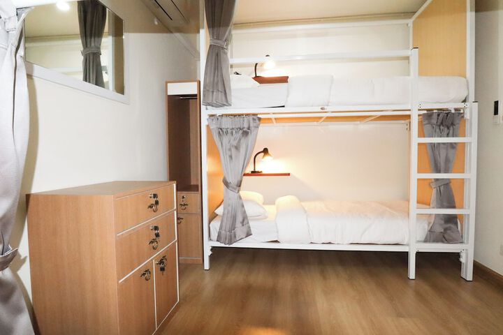 Room 40 of 76