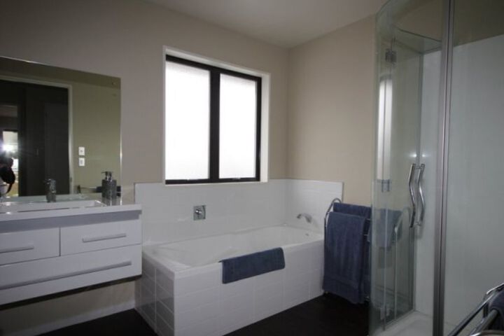 Room 2 of 19