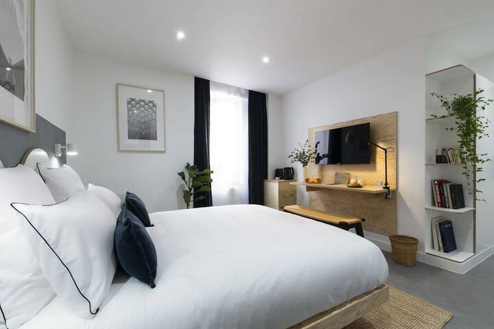 Room 11 of 60